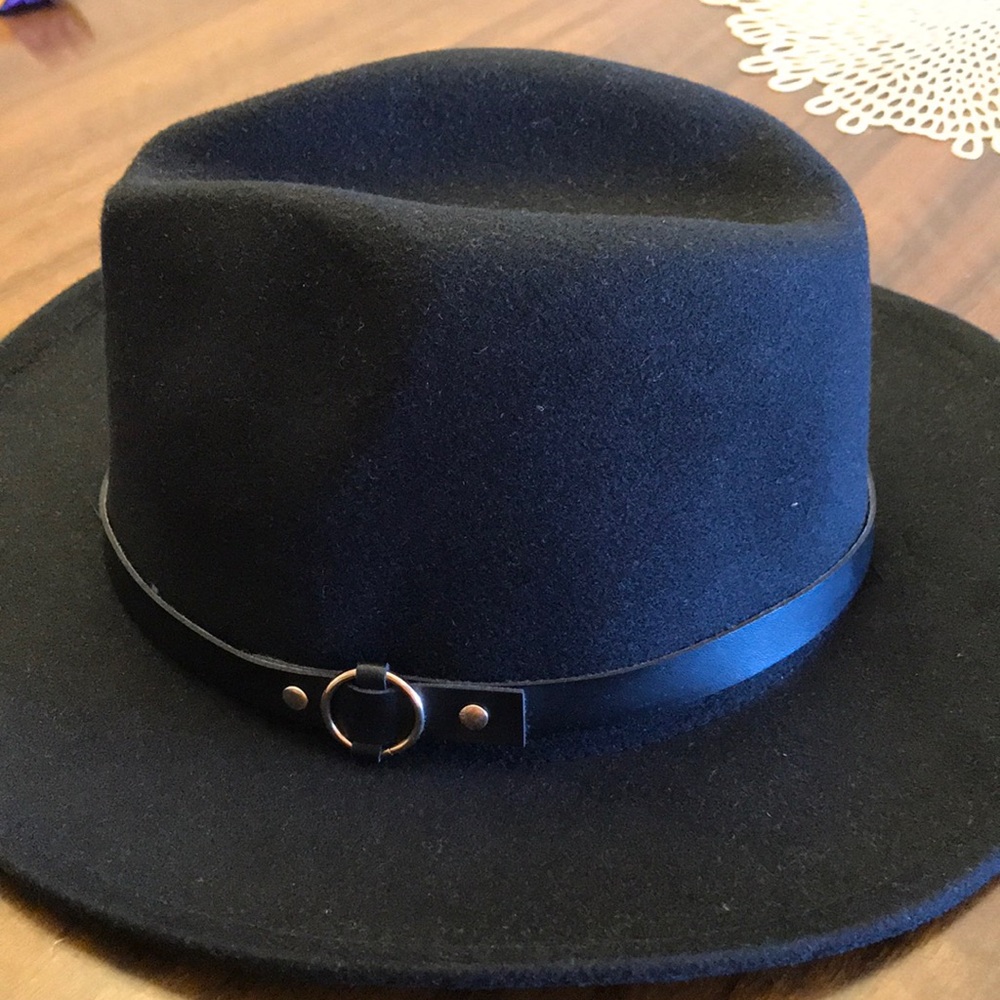 Black Fedora - Picture 2 of 5